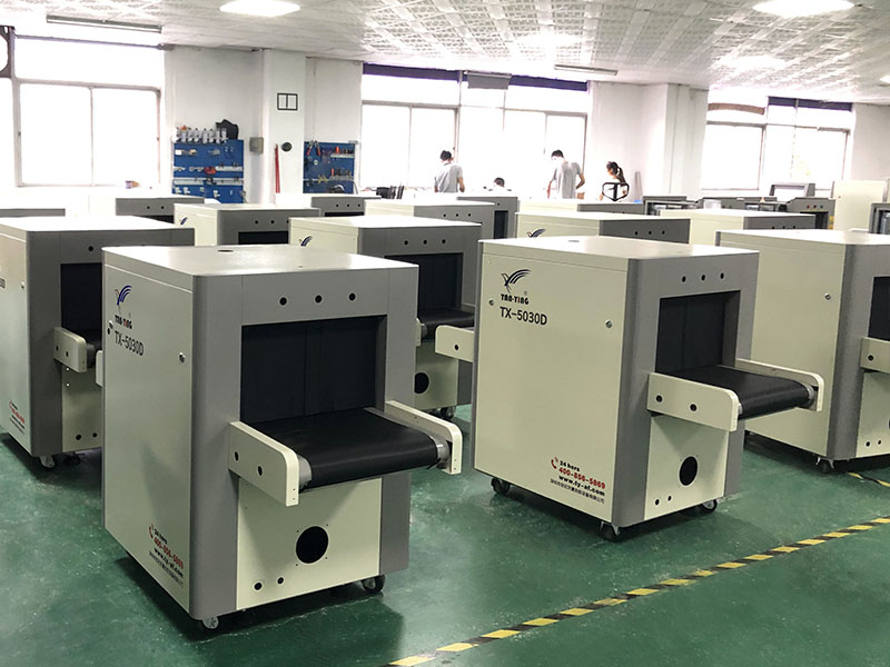 安檢機生產(chǎn)車間1.jpg 安檢機生產(chǎn)車間1.jpg